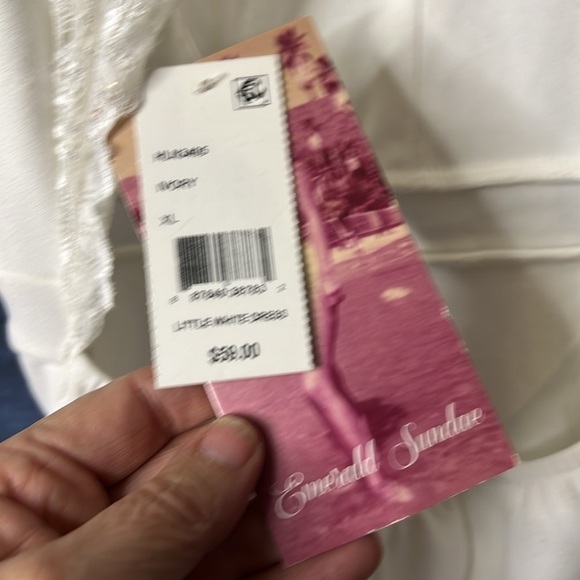 Emerald Sundae Formal Dress, NWT, Size Large, PTP 18”, waist 14”, L 32” at side - Picture 4 of 11